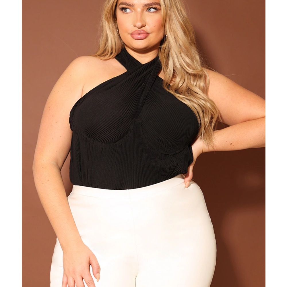 Prettylittlething Plus Black Plisse Cross Over Zip Top Size 16